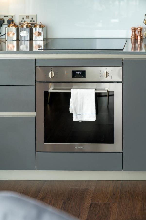 Luxurious Spacious 2Bed Suites Skyline River Views By Canary Wharf ลอนดอน ภายนอก รูปภาพ