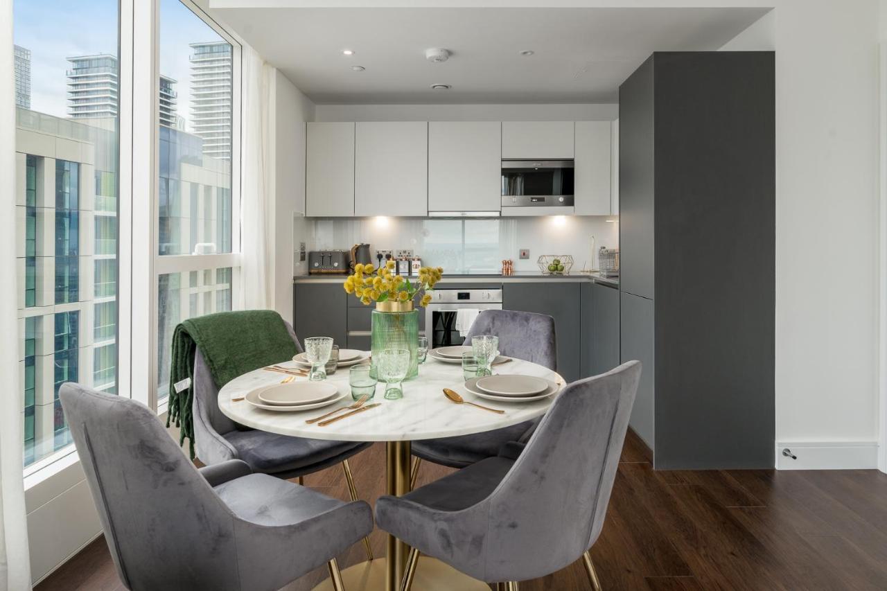 Luxurious Spacious 2Bed Suites Skyline River Views By Canary Wharf ลอนดอน ภายนอก รูปภาพ