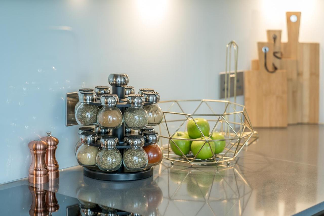 Luxurious Spacious 2Bed Suites Skyline River Views By Canary Wharf ลอนดอน ภายนอก รูปภาพ