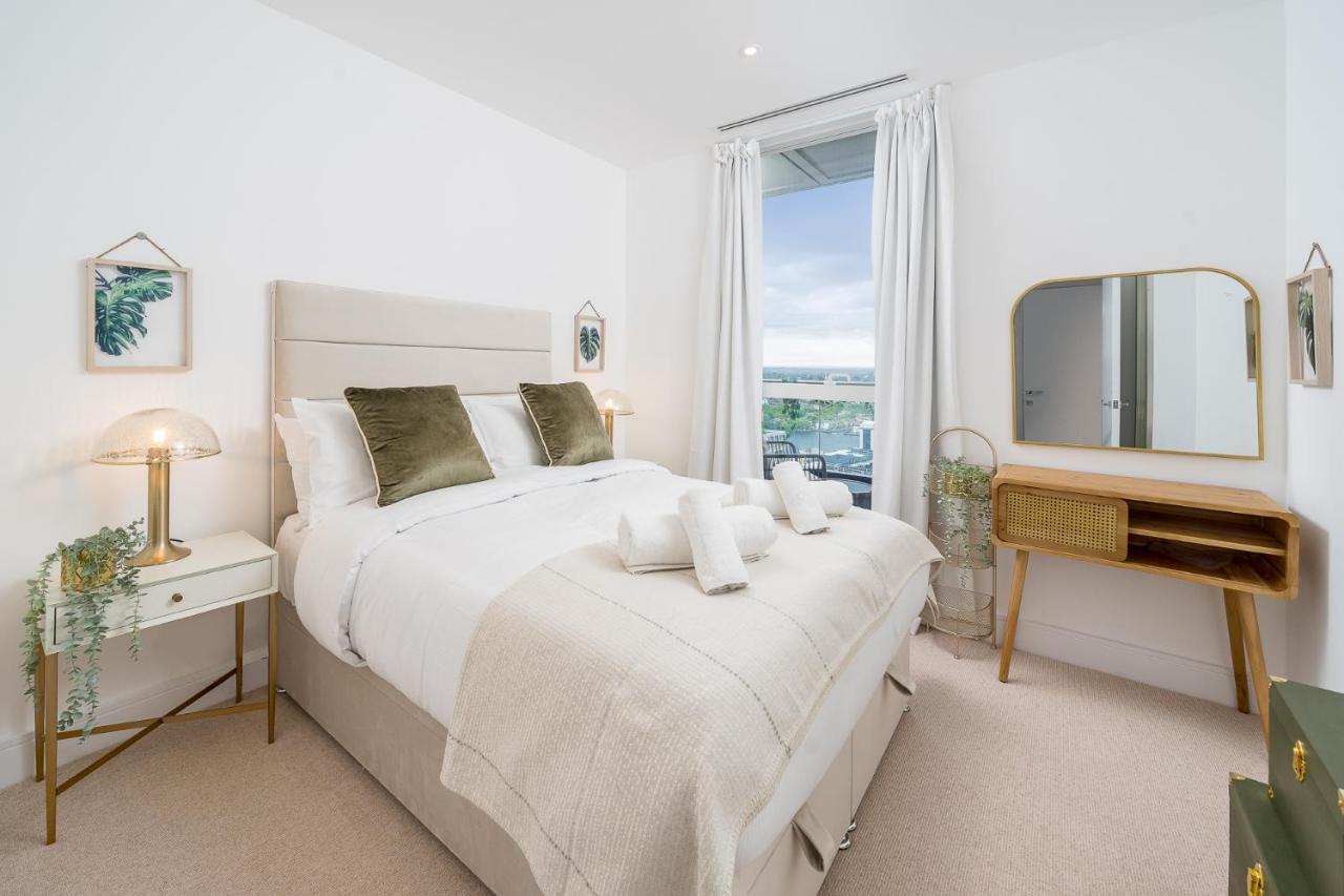 Luxurious Spacious 2Bed Suites Skyline River Views By Canary Wharf ลอนดอน ภายนอก รูปภาพ