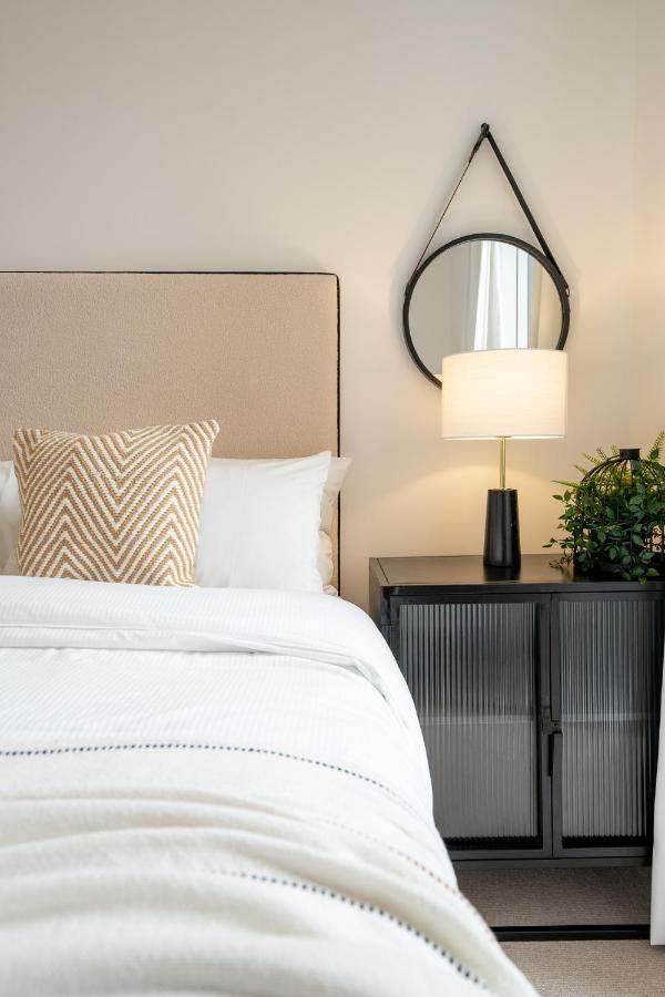 Luxurious Spacious 2Bed Suites Skyline River Views By Canary Wharf ลอนดอน ภายนอก รูปภาพ