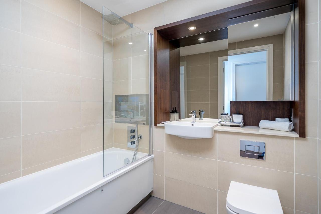 Luxurious Spacious 2Bed Suites Skyline River Views By Canary Wharf ลอนดอน ภายนอก รูปภาพ